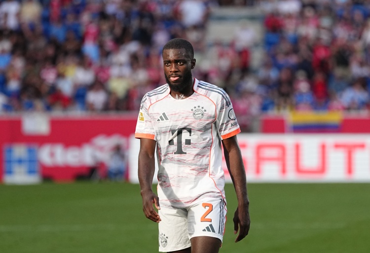 他是加布里, 这使得任何, 的球员